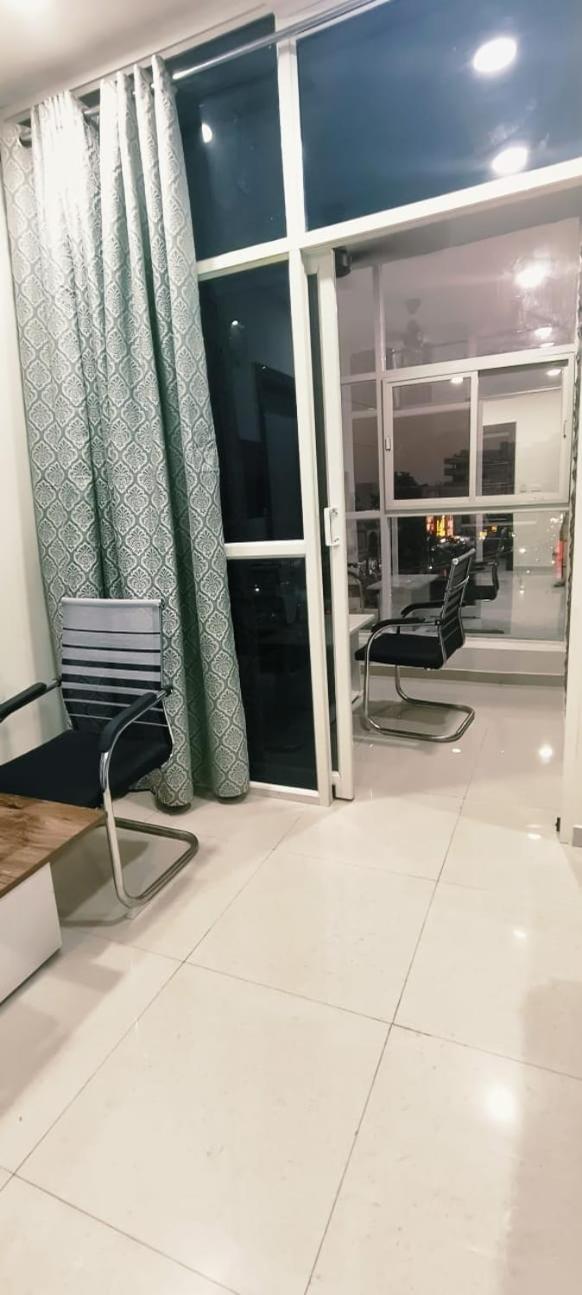 Hotel Vaishnavi Grand Miriālgūda Extérieur photo
